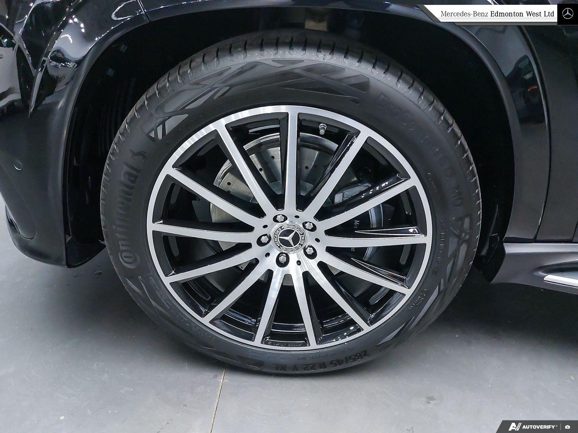 2026 Mercedes Benz GLS 450 4MATIC photo 2