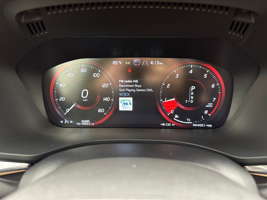 2021 Volvo XC60 T5 Momentum photo 13