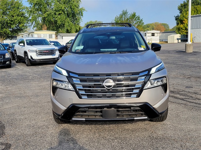 2025 Nissan Rogue Platinum photo 9