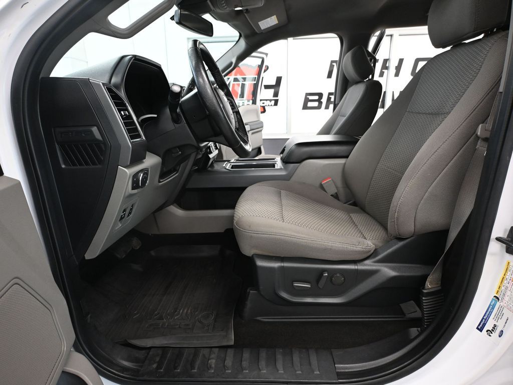 2020 Ford F-150 XLT photo 15