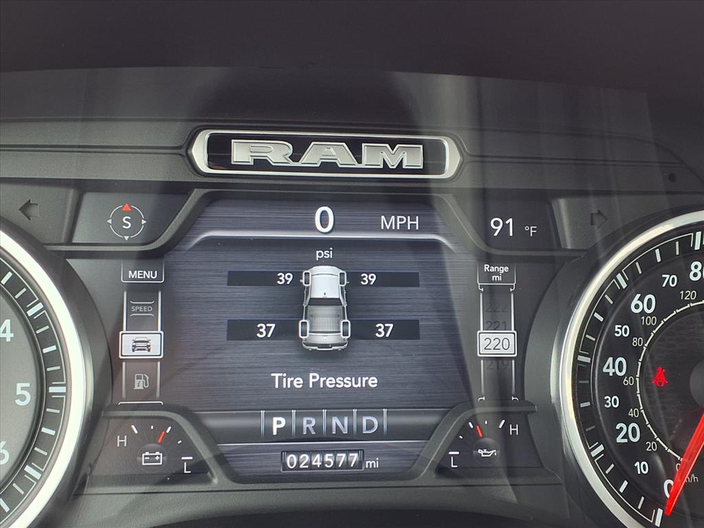2019 Ram 1500 Laramie photo 23