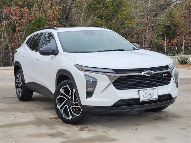 2024 Chevrolet Trax RS's photo