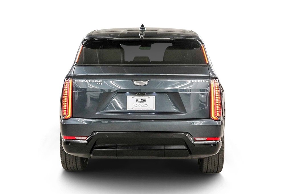 2025 Cadillac Escalade IQ Sport photo 2