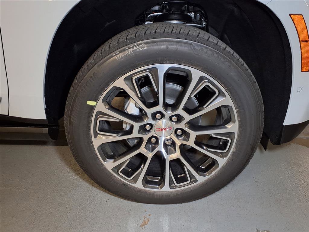 2026 Gmc Yukon XL Denali photo 4