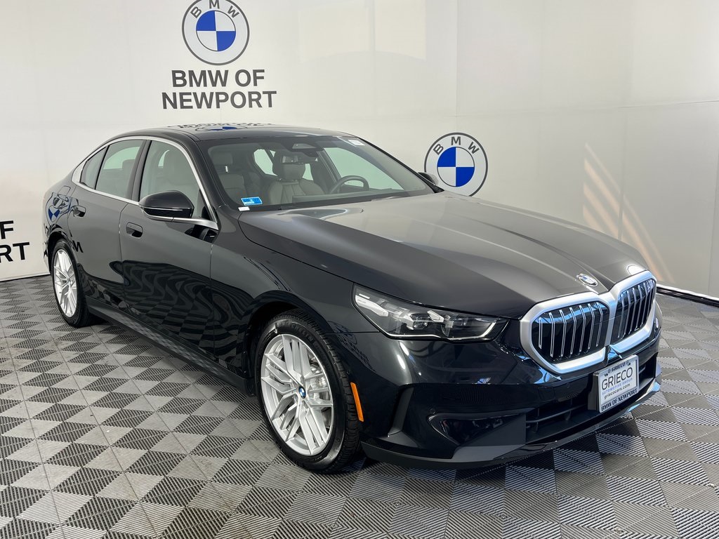 2025 BMW 5 Series 530i's photo