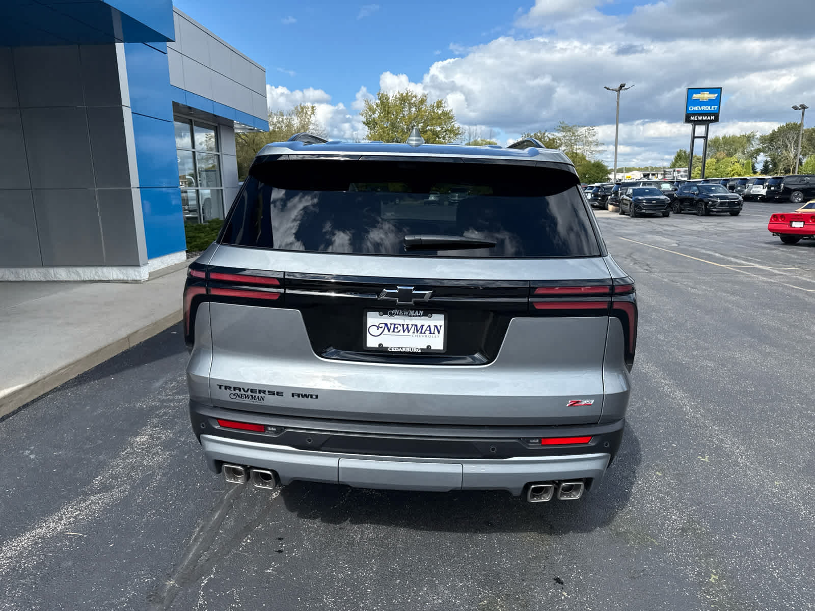 2026 Chevrolet Traverse Z71 photo 9