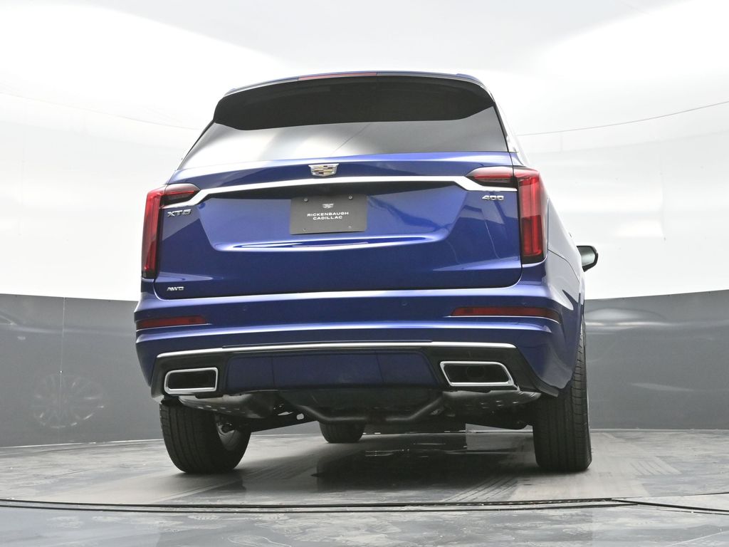 2025 Cadillac XT6 Premium Luxury photo 11