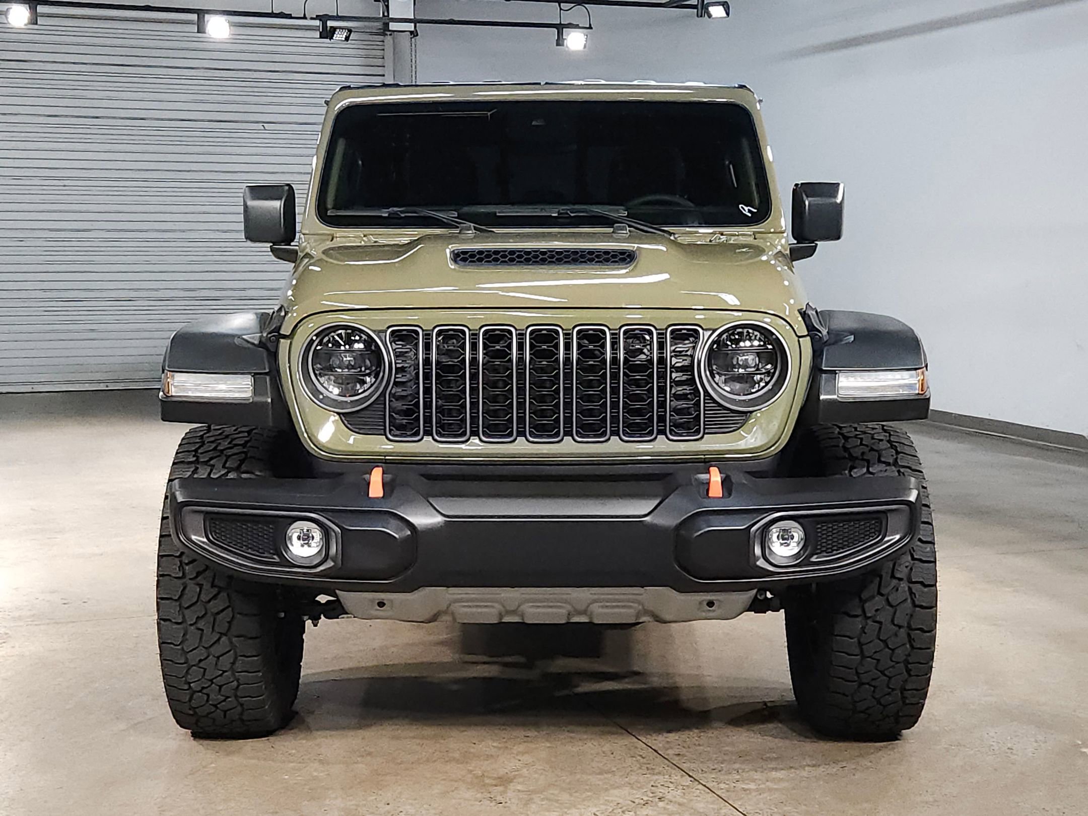 Used 2025 Jeep Gladiator Mojave with VIN 1C6RJTEGXSL518377 for sale in Little Rock