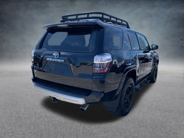2022 Toyota 4Runner TRD Off-Road Premium photo 3