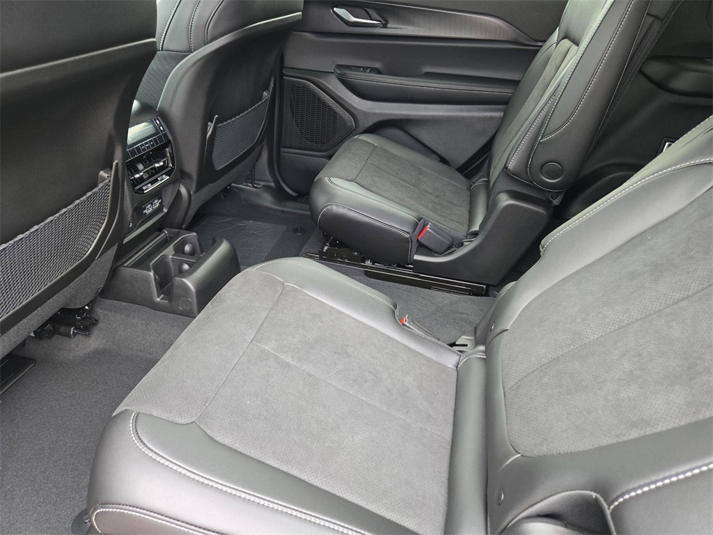 2025 Jeep Grand Cherokee Altitude X photo 30