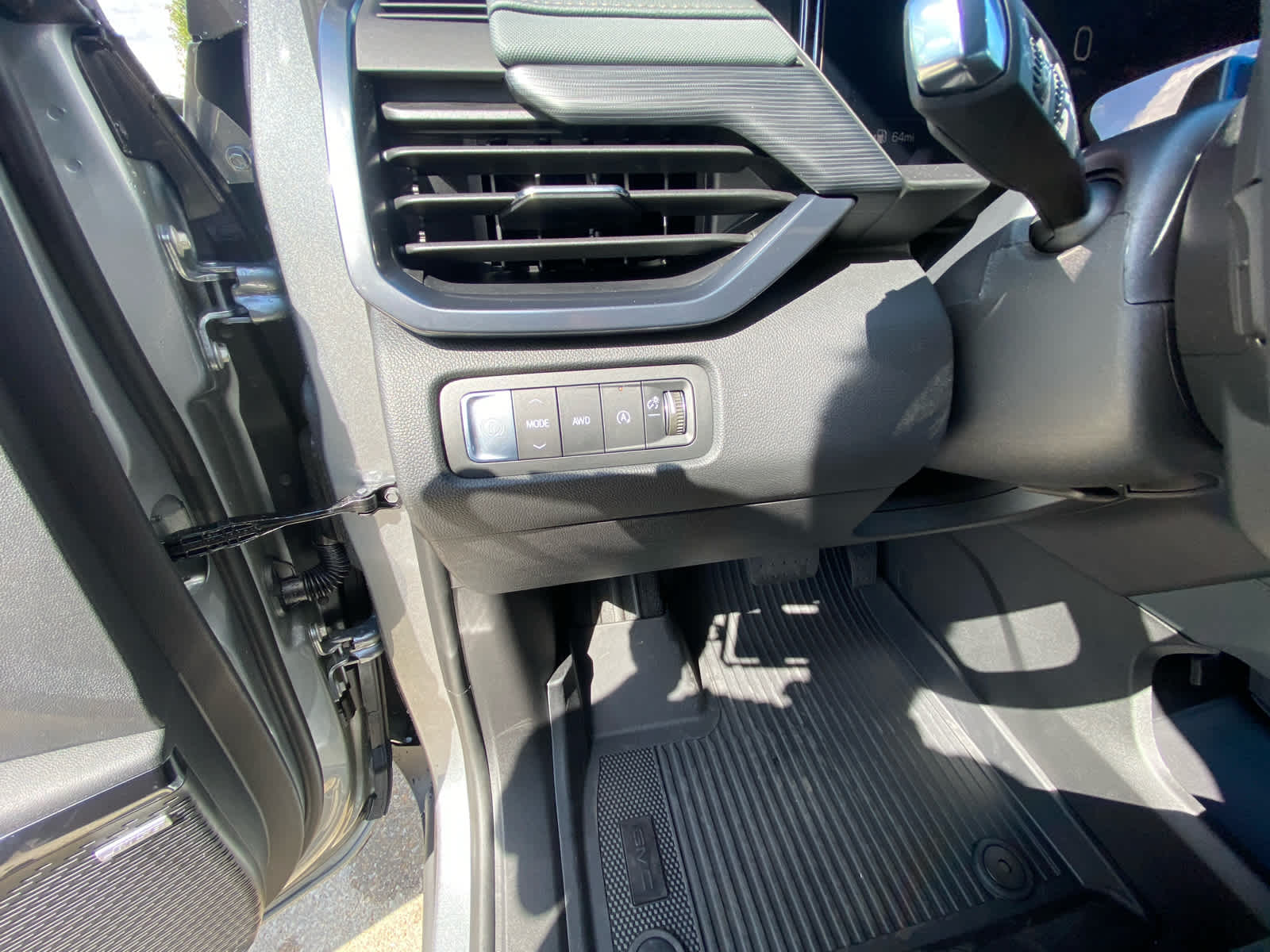 2026 Gmc Acadia AT4 photo 14