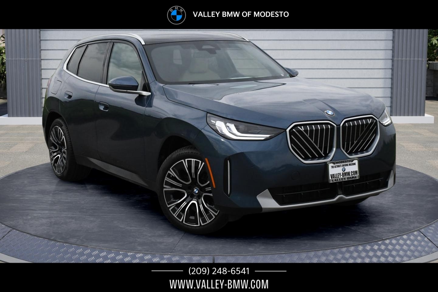 2025 BMW X3 30's photo