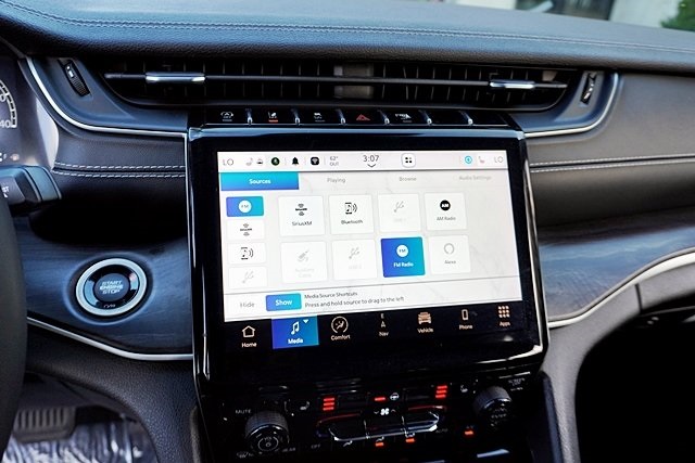 Certified Used 2023 Red Jeep Limited image 24