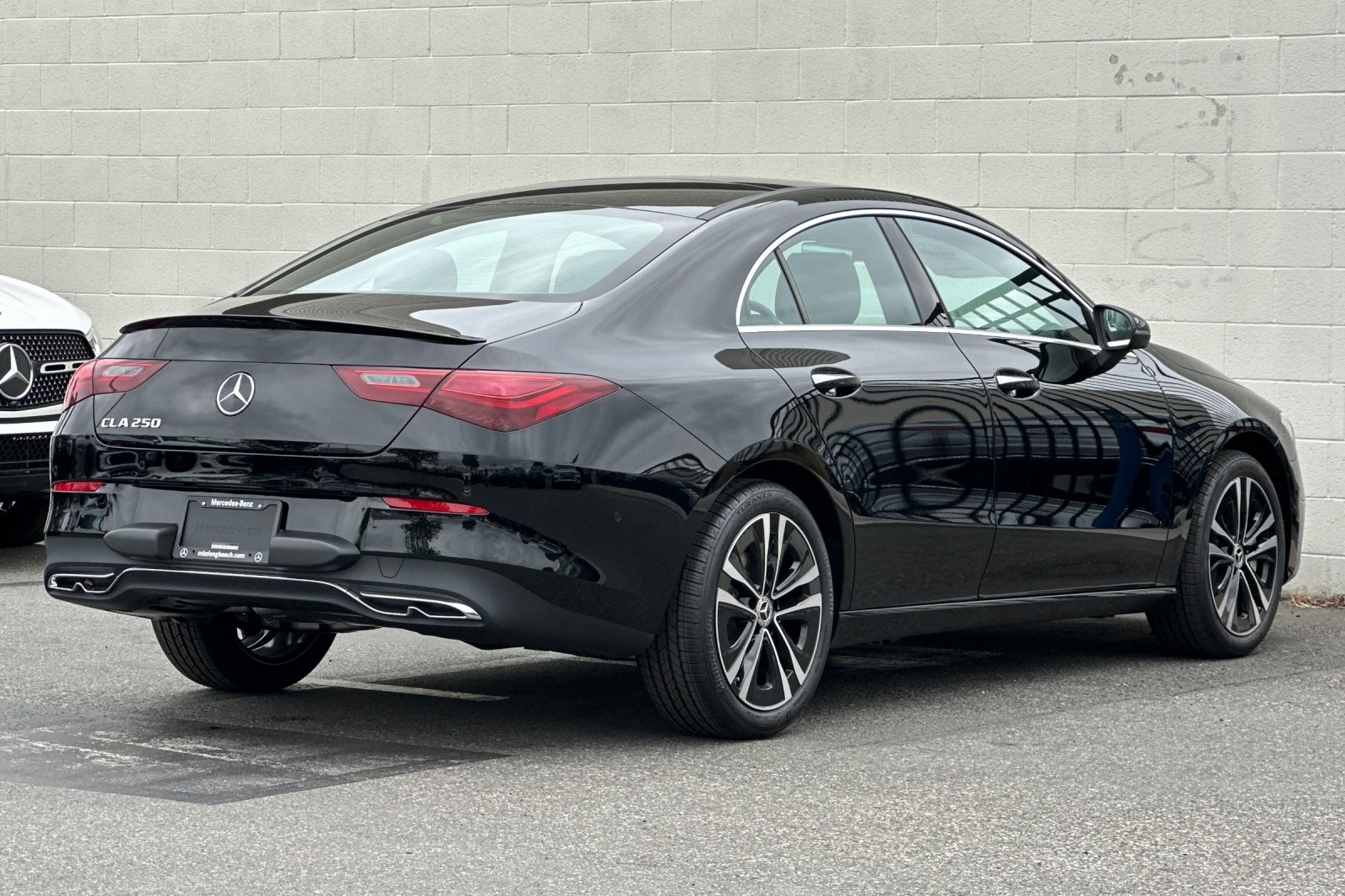 2025 Mercedes Benz CLA 250 photo 4