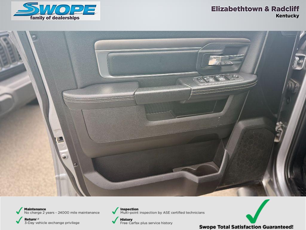 2023 Ram 1500 Classic Warlock photo 12
