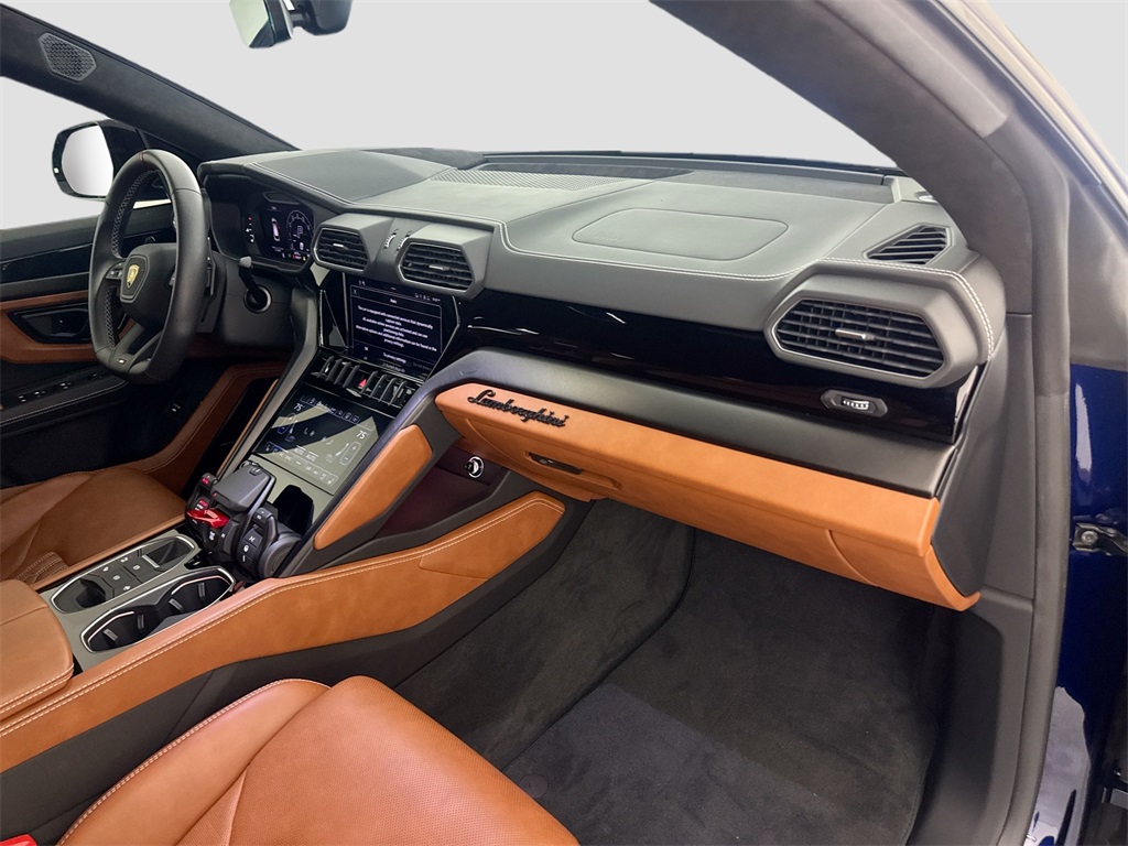 2023 Lamborghini Urus S photo 30