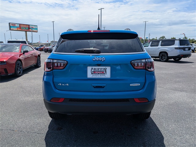 2025 Jeep Compass Latitude photo 3