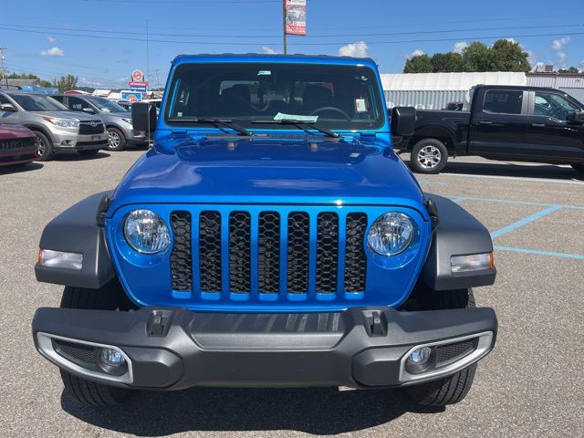 2023 Jeep Gladiator Sport photo 2