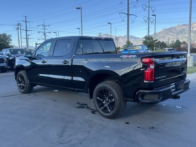 2025 Chevrolet Silverado 1500 Custom photo 4