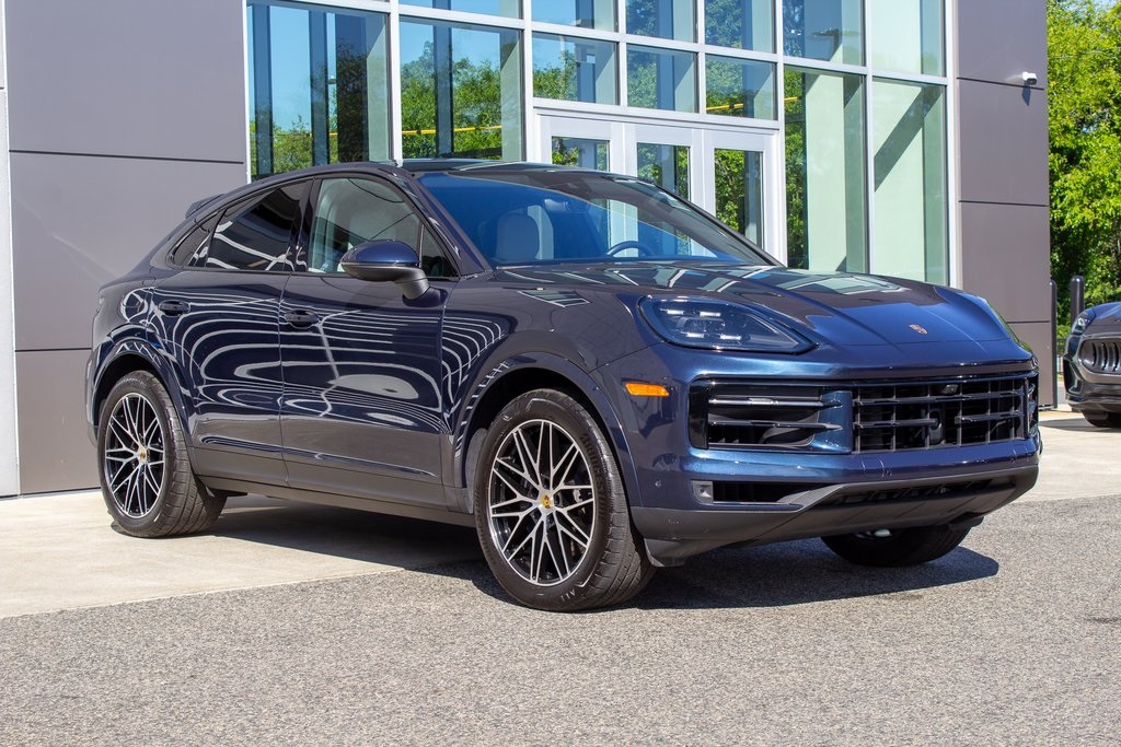 2024 Porsche Cayenne Coupe Base photo 3