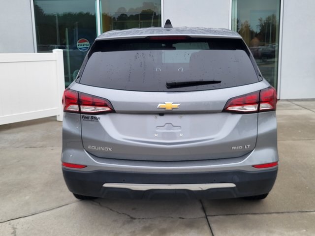 2024 Chevrolet Equinox LT photo 3