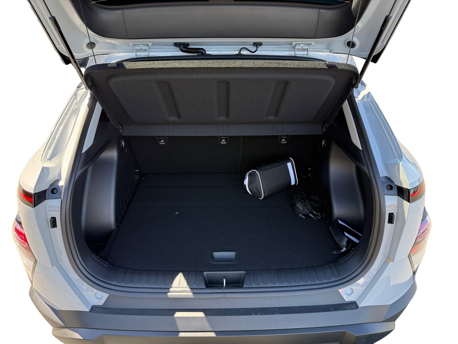 2026 Hyundai Kona SEL photo 17