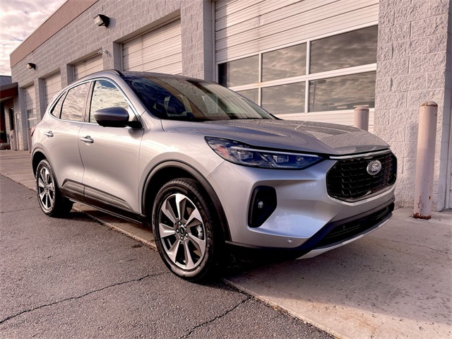 2024 Ford Escape Platinum photo 2