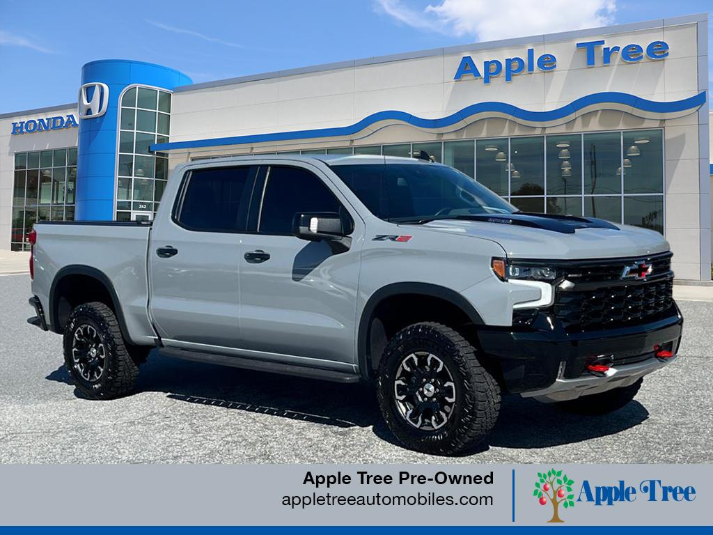 2024 Chevrolet Silverado 1500 ZR2's photo