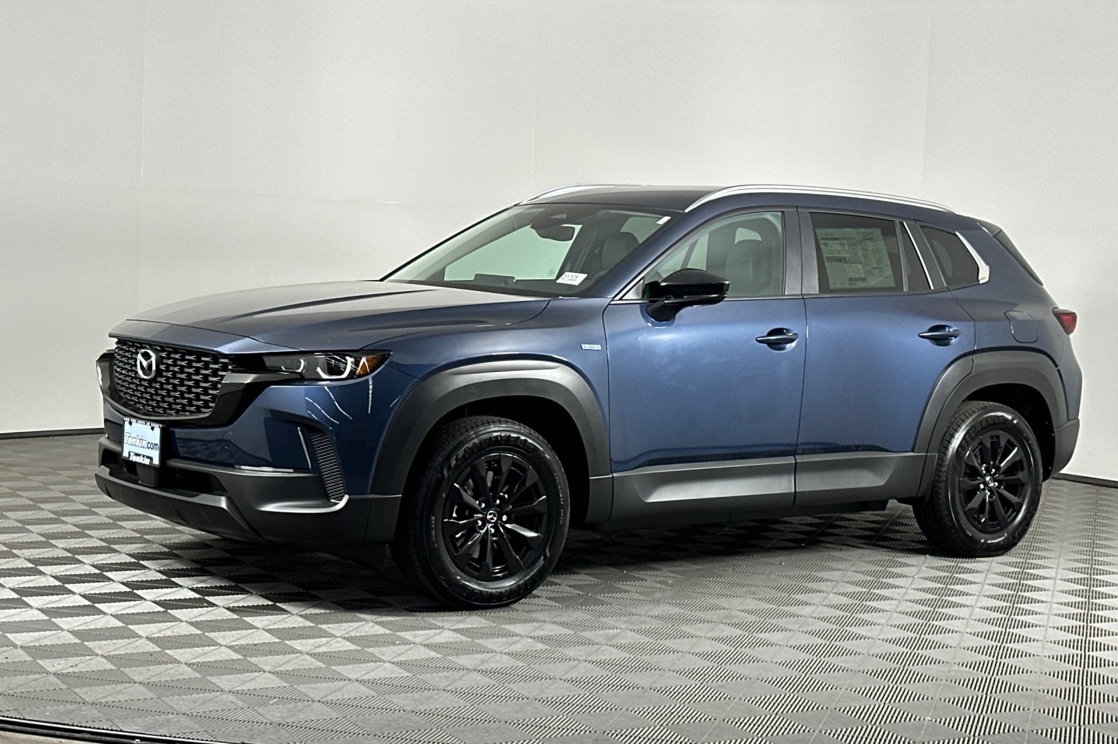 2025 Mazda CX-50 Preferred photo 6