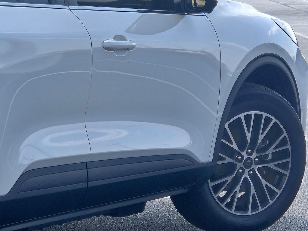 2024 Ford Escape Plug-In Hybrid Base photo 6