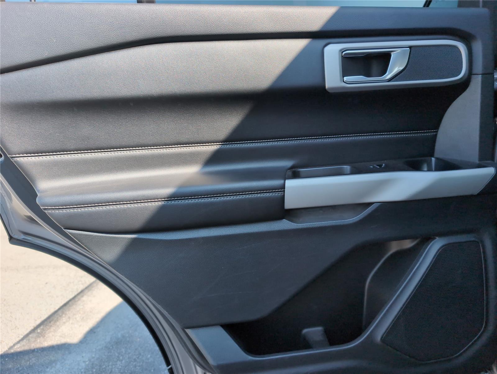 2022 Ford Explorer XLT photo 24