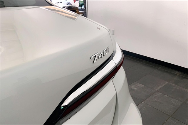 2024 Bmw 740i photo 6