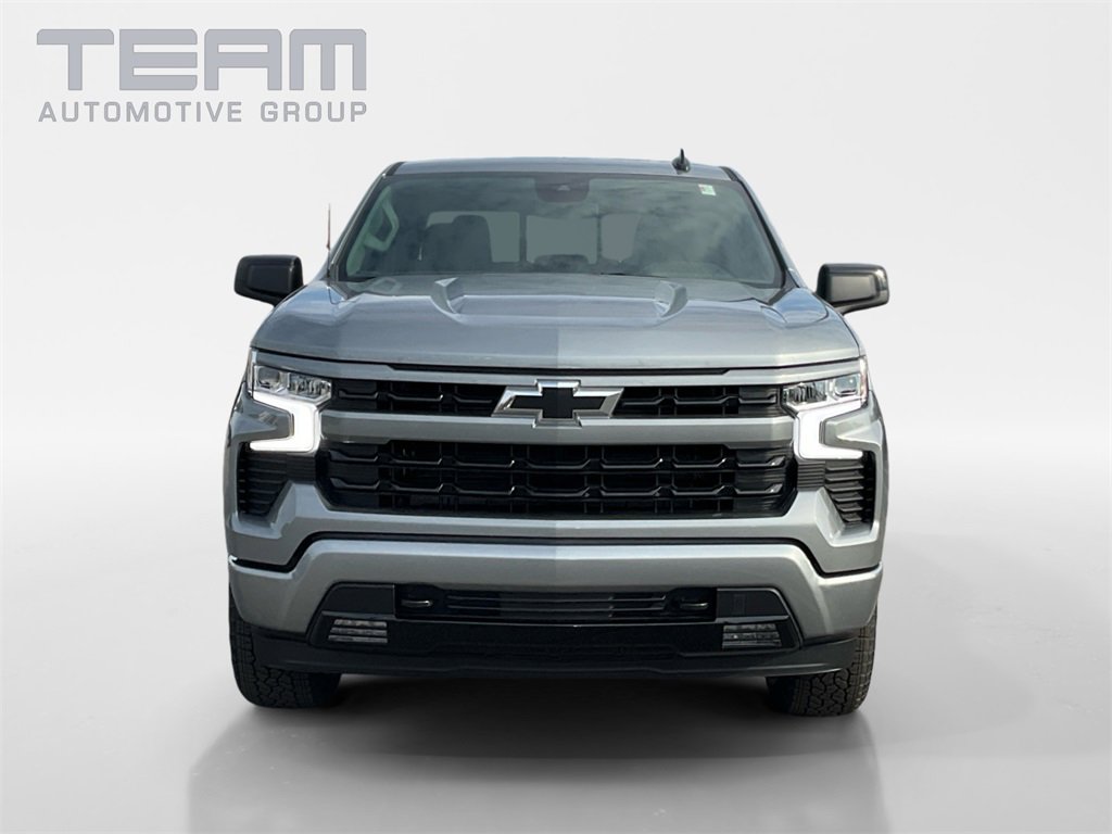 2026 Chevrolet Silverado RST photo 2