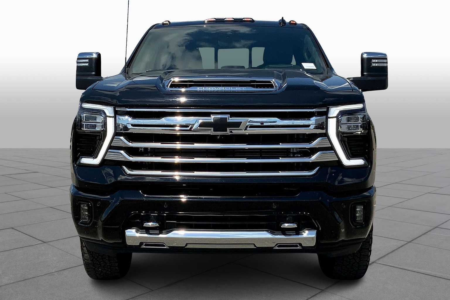 2024 Chevrolet Silverado 2500HD High Country photo 3