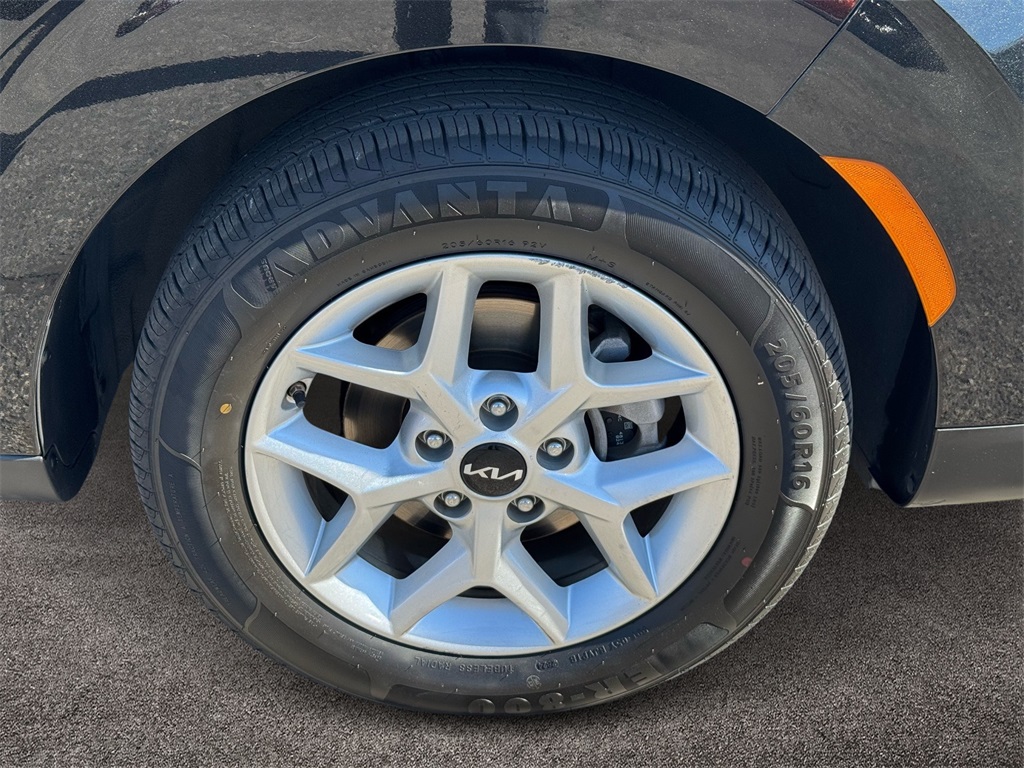 2023 Kia Soul LX photo 7