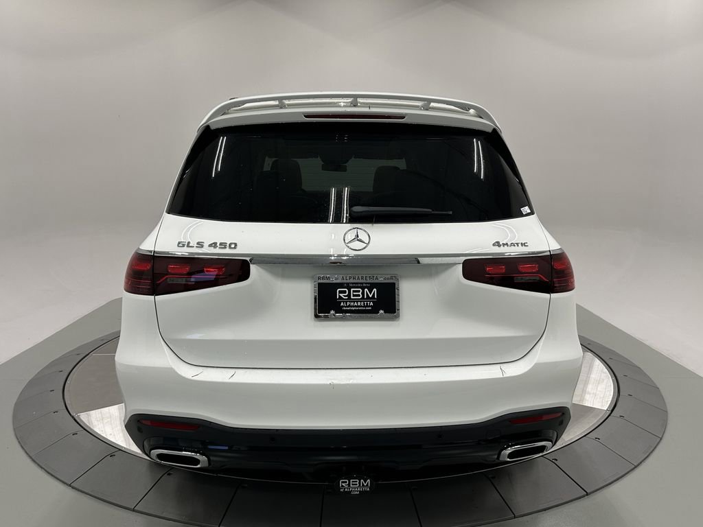 2026 Mercedes Benz GLS 450 4MATIC photo 3