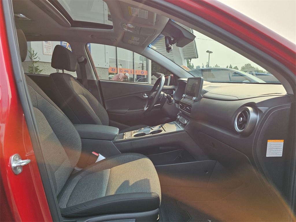 2022 Hyundai Kona Electric SEL photo 11