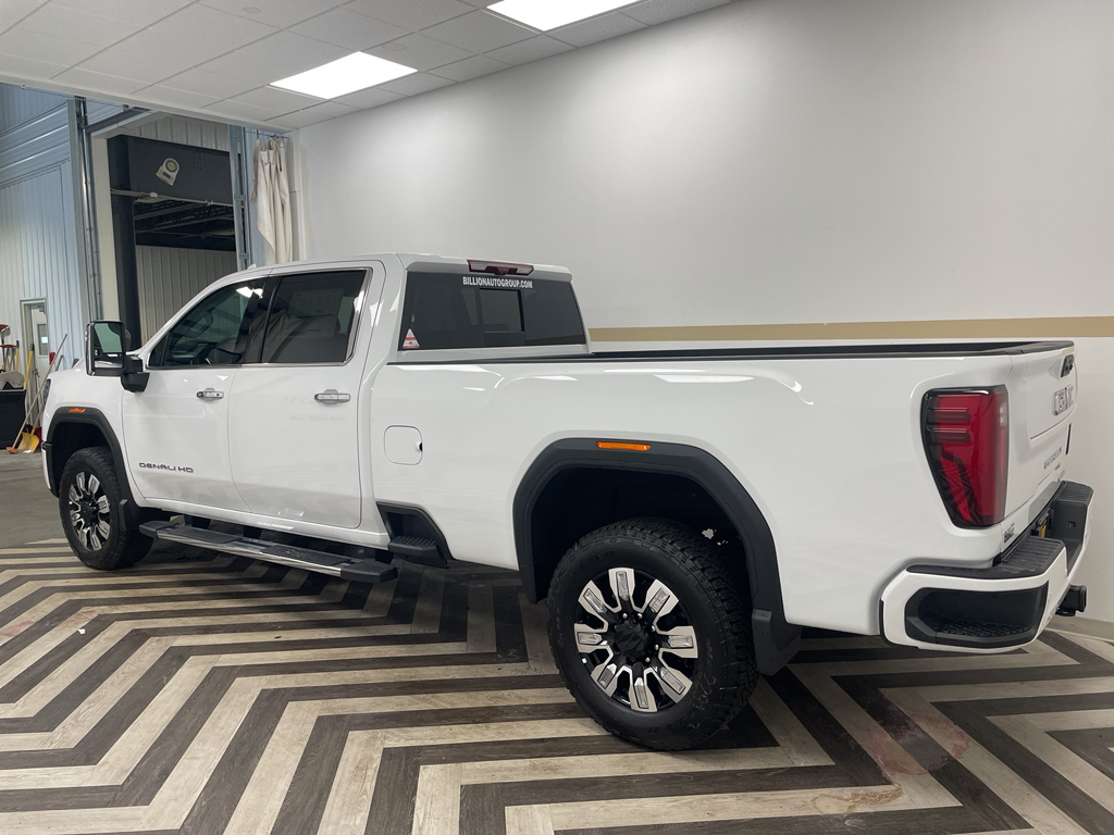 2026 Gmc Sierra 3500 Denali photo 2