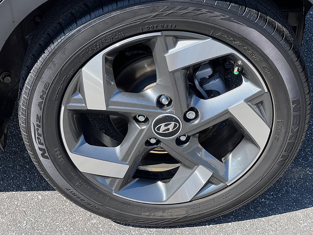2022 Hyundai Venue SEL Limited photo 4