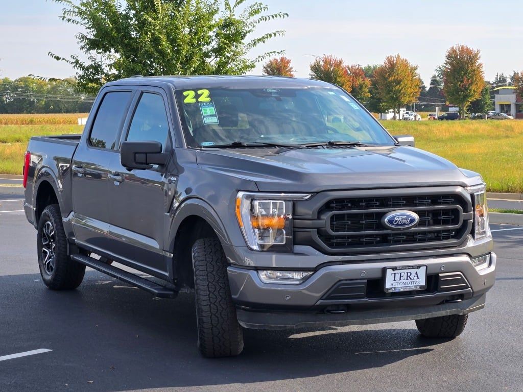 2022 Ford F-150 XLT photo 3