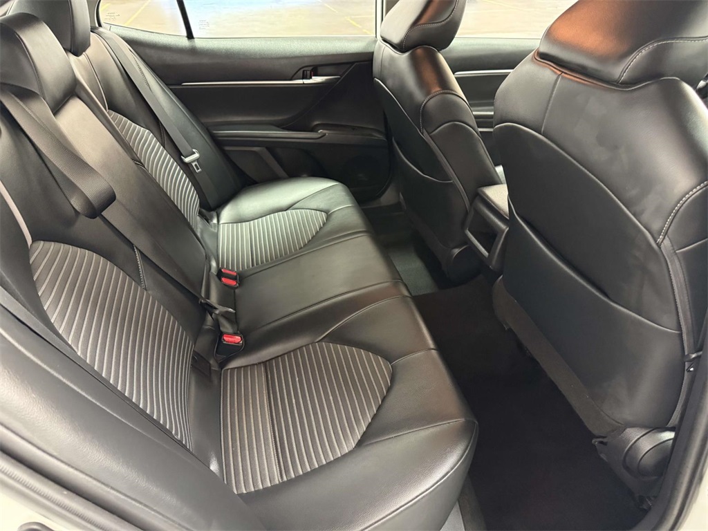 2023 Toyota Camry SE photo 26
