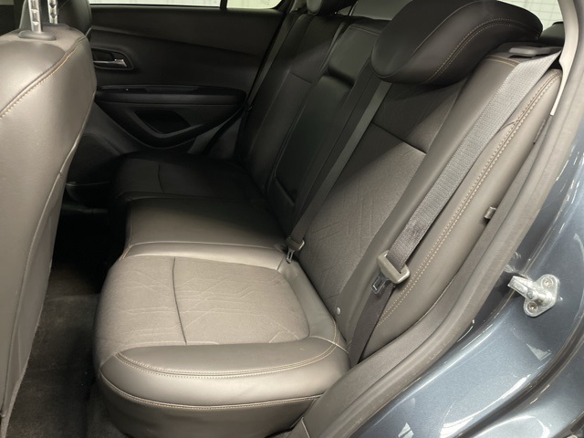 2021 Chevrolet Trax LT photo 17