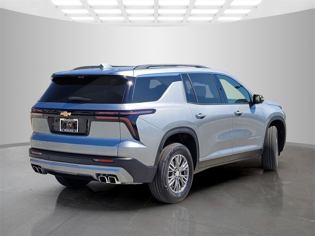2026 Chevrolet Traverse photo 4