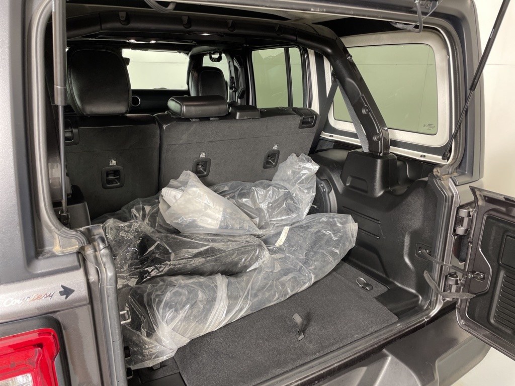2022 Jeep Wrangler Unlimited Sahara 4xe photo 46