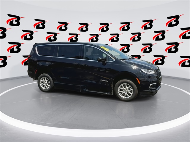 2C4RC1BG8SR501015