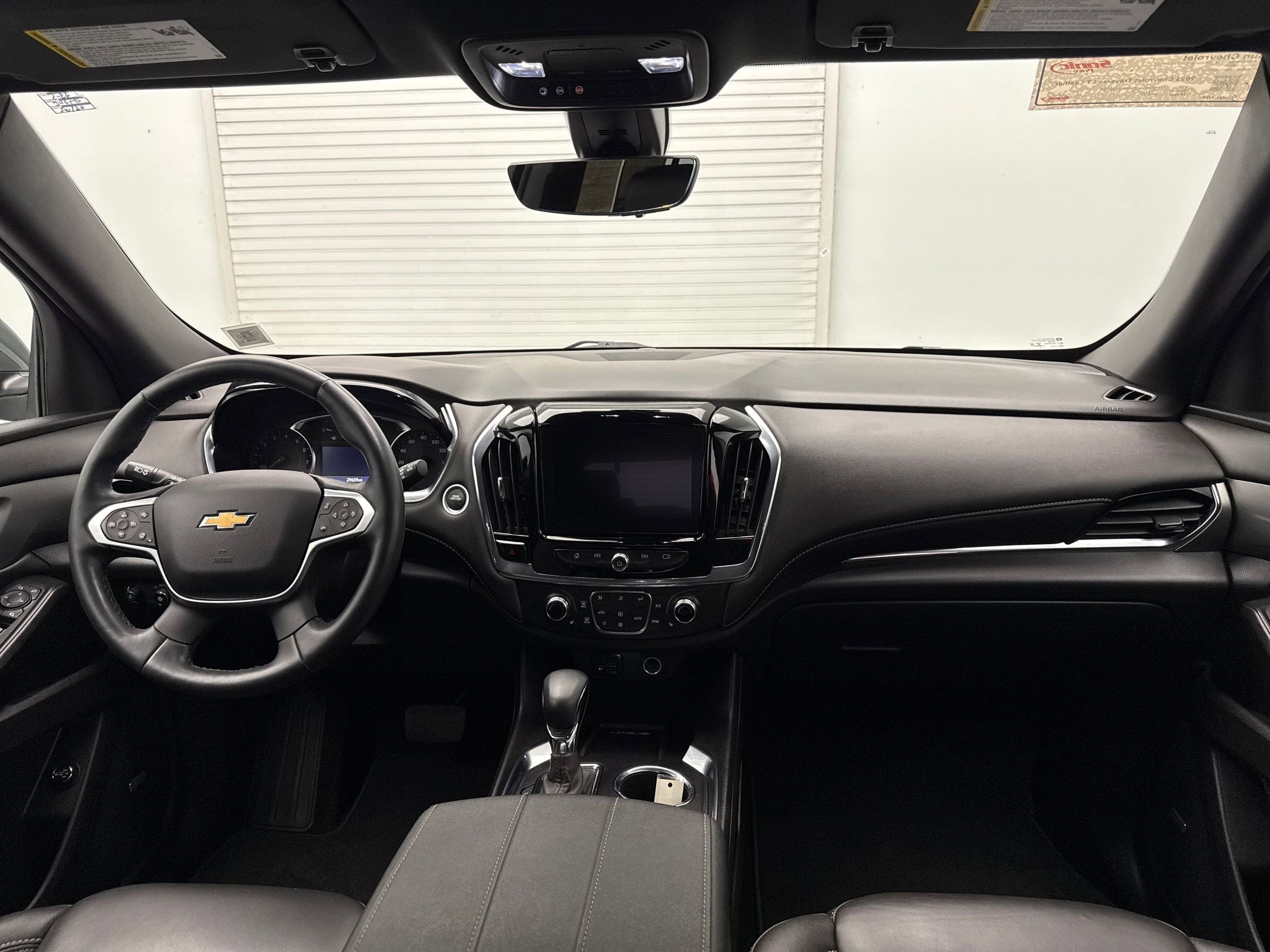 2023 Chevrolet Traverse Leather photo 15