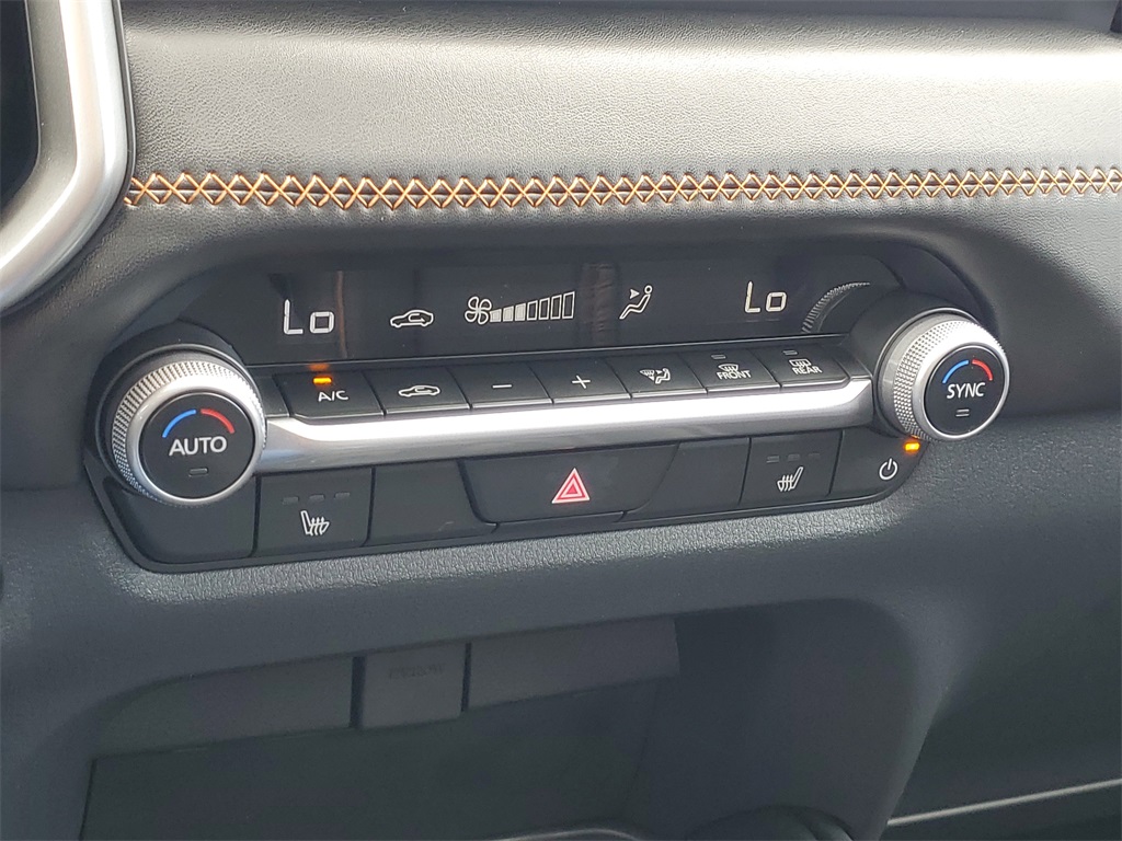 2025 Mazda CX-50 Premium photo 25