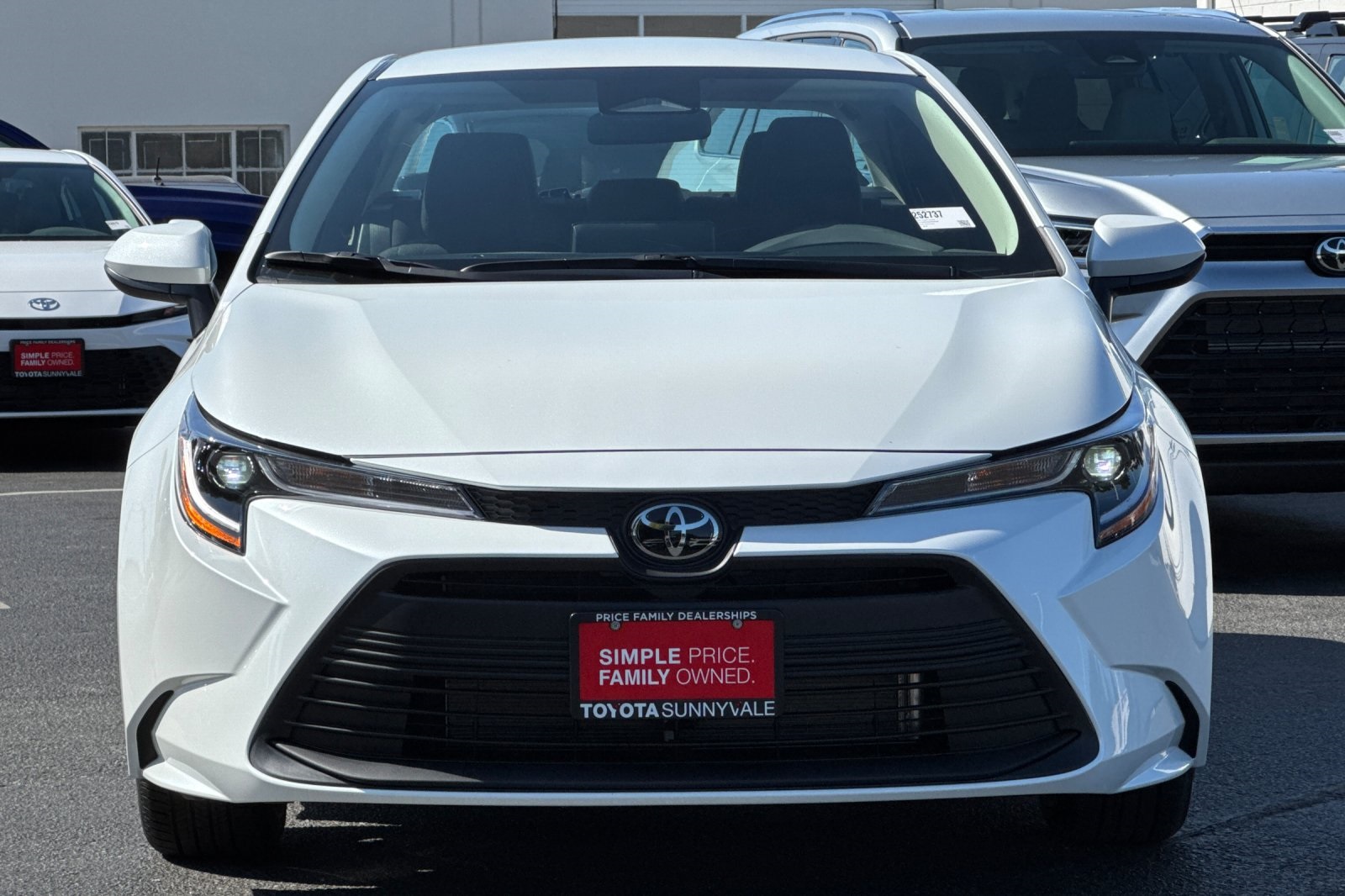 2025 Toyota Corolla LE photo 11