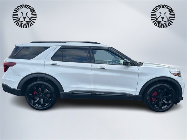 2020 Ford Explorer ST photo 4