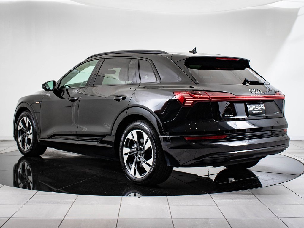 2022 Audi e-tron Premium photo 6
